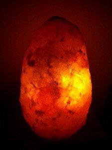 salt crystal lamp himalayan